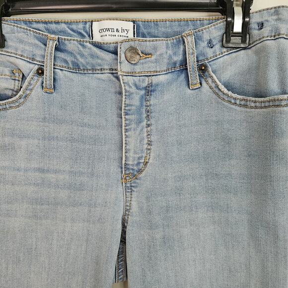 Crown & Ivy Women's High Rise Skinny Lt Blue Denim Ruffle Hem Crop Jeans 6R - Picture 2 of 16